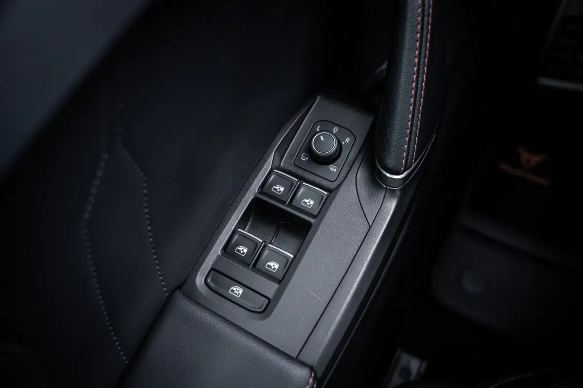 1.4 e-Hybrid VZ 245PK Performance | Achterspoiler | Achteruitrijcamera | Cruise control adaptief