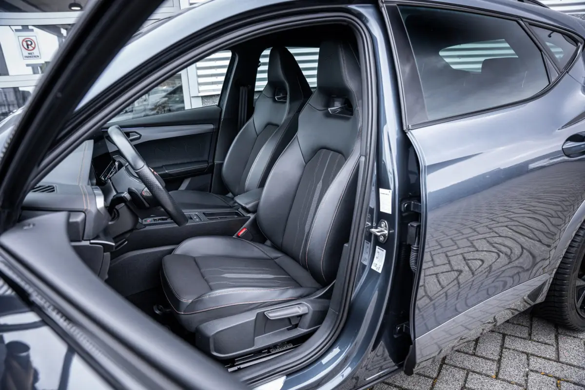 1.4 e-Hybrid VZ 245PK Performance | Achterspoiler | Achteruitrijcamera | Cruise control adaptief