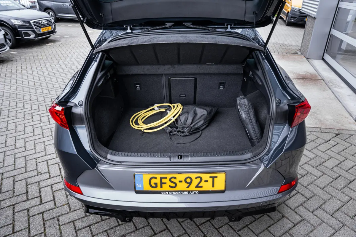 1.4 e-Hybrid VZ 245PK Performance | Achterspoiler | Achteruitrijcamera | Cruise control adaptief