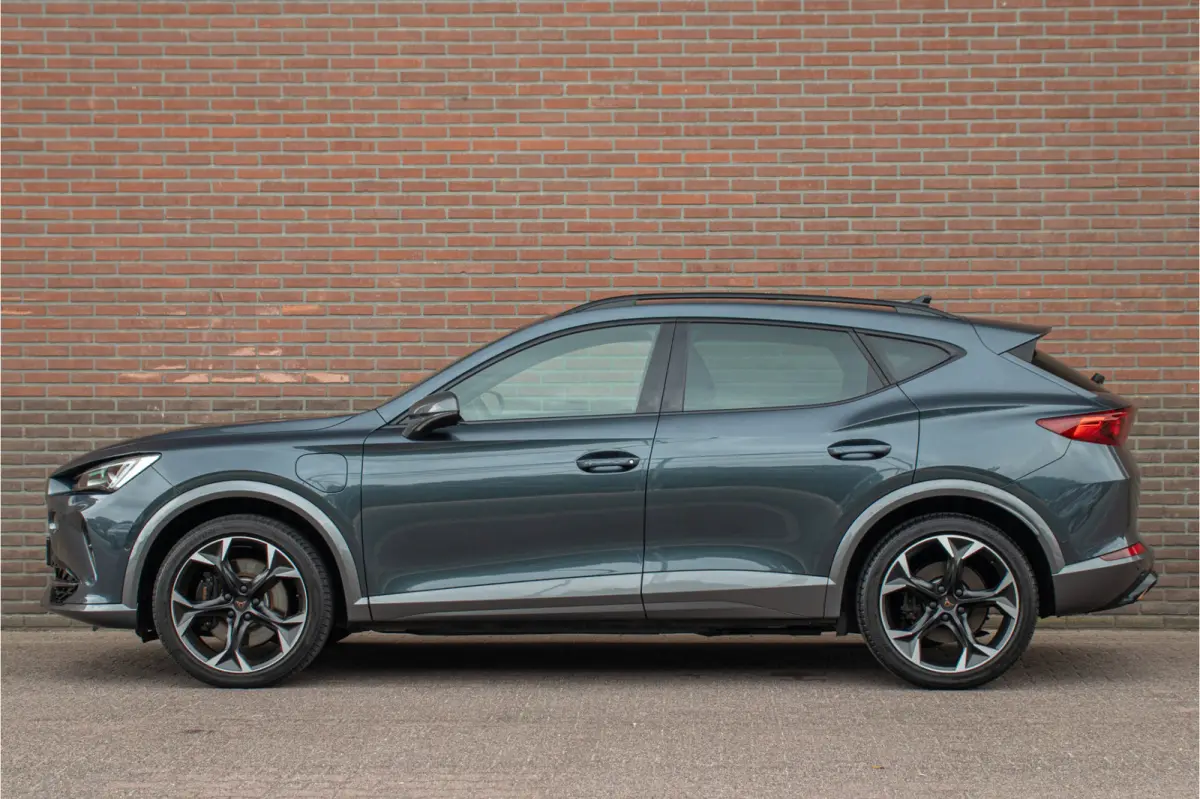 1.4 e-Hybrid 245pk VZ, Memory, Trekhaak, Stoel & Stuurverwarming, Carplay, Camera, Full LED, Adaptive Cruise.