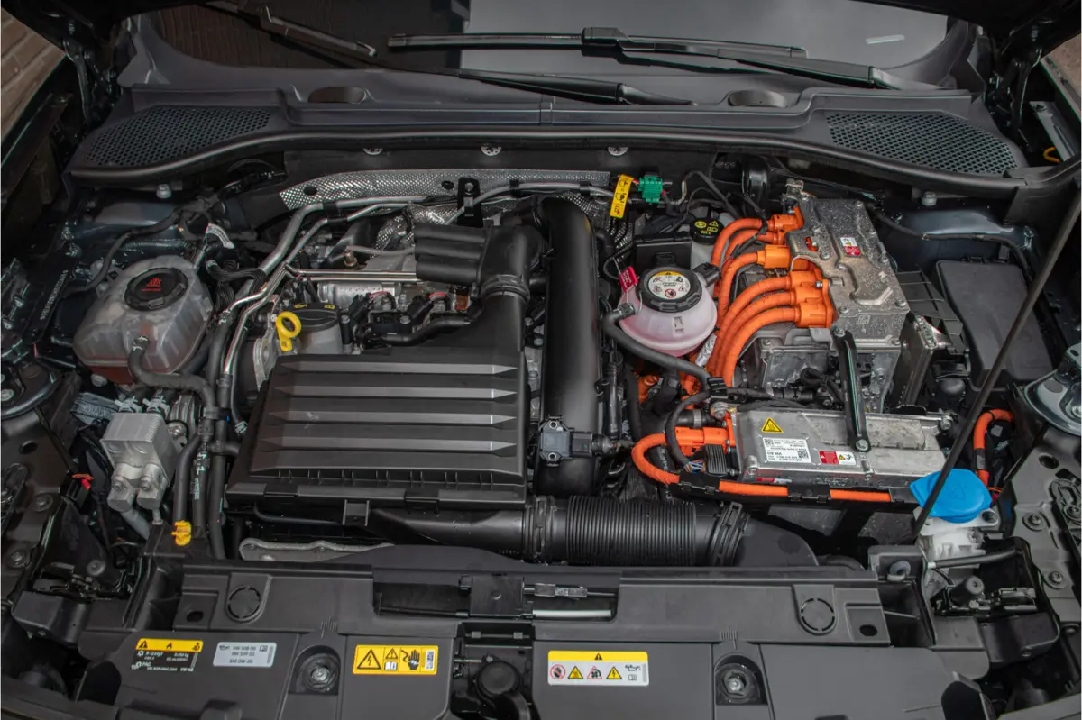 1.4 e-Hybrid 245pk VZ, Memory, Trekhaak, Stoel & Stuurverwarming, Carplay, Camera, Full LED, Adaptive Cruise.