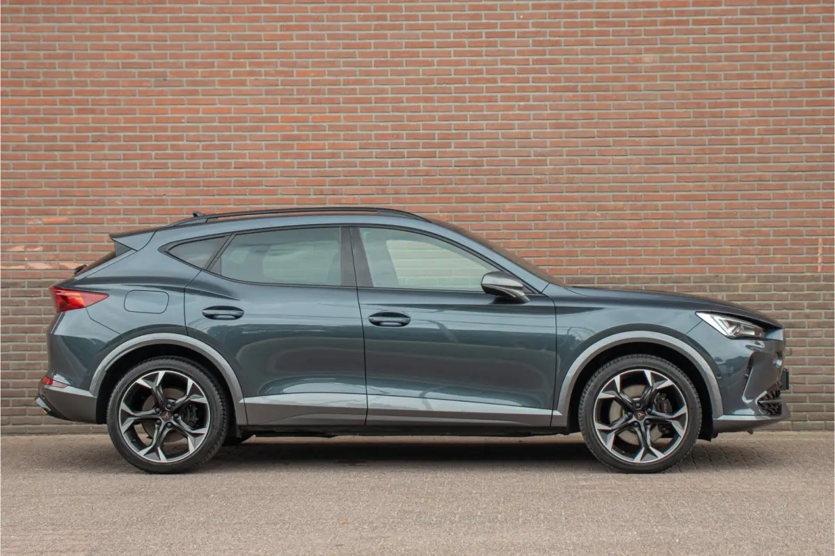 1.4 e-Hybrid 245pk VZ, Memory, Trekhaak, Stoel & Stuurverwarming, Carplay, Camera, Full LED, Adaptive Cruise.