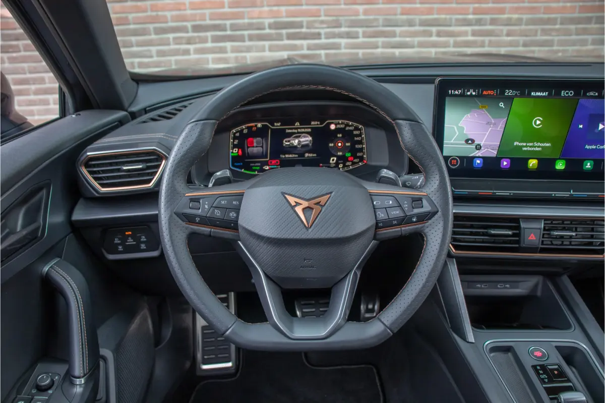 1.4 e-Hybrid 245pk VZ, Memory, Trekhaak, Stoel & Stuurverwarming, Carplay, Camera, Full LED, Adaptive Cruise.