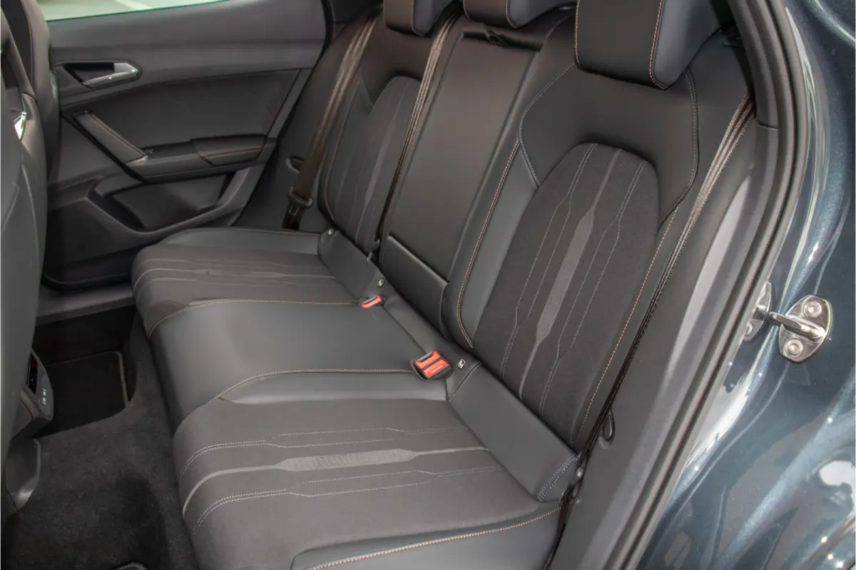 1.4 e-Hybrid 245pk VZ, Memory, Trekhaak, Stoel & Stuurverwarming, Carplay, Camera, Full LED, Adaptive Cruise.