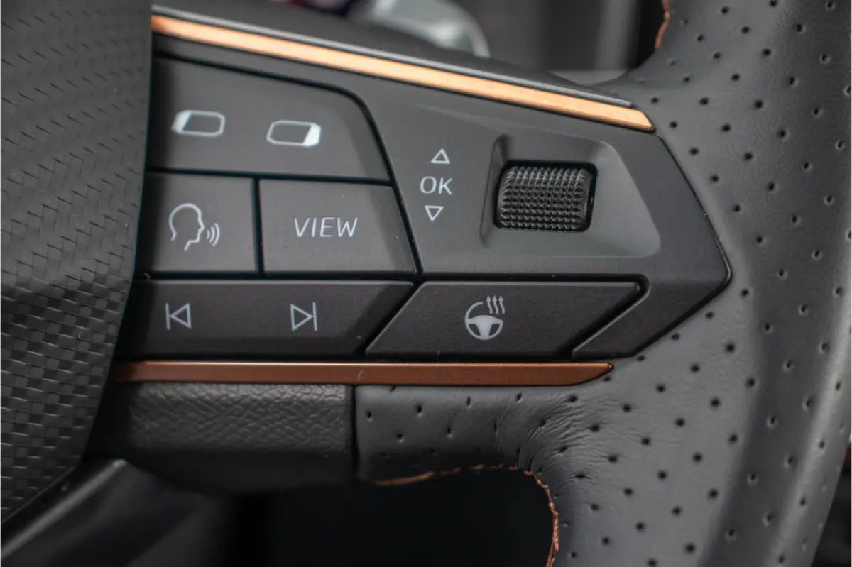 1.4 e-Hybrid 245pk VZ, Memory, Trekhaak, Stoel & Stuurverwarming, Carplay, Camera, Full LED, Adaptive Cruise.
