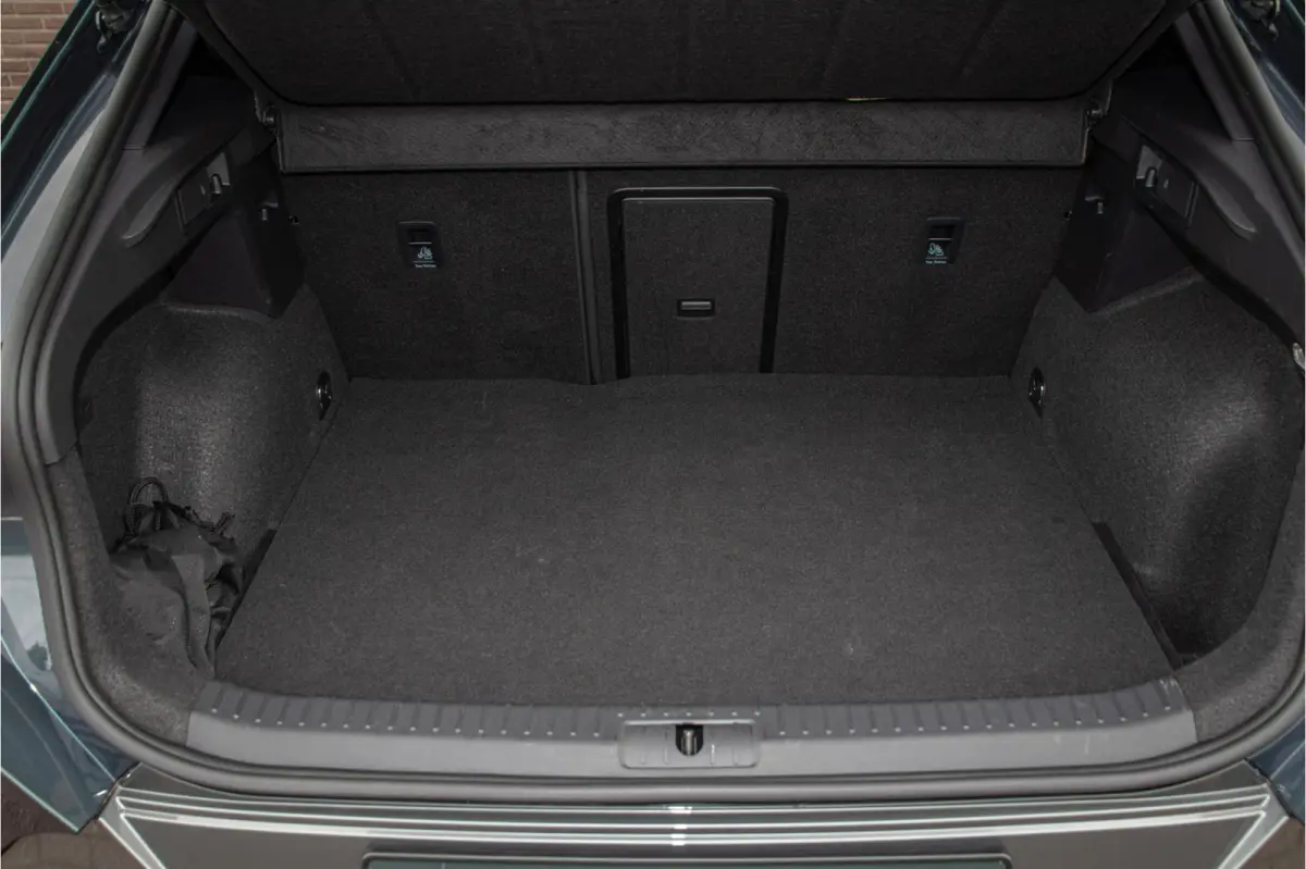 1.4 e-Hybrid 245pk VZ, Memory, Trekhaak, Stoel & Stuurverwarming, Carplay, Camera, Full LED, Adaptive Cruise.