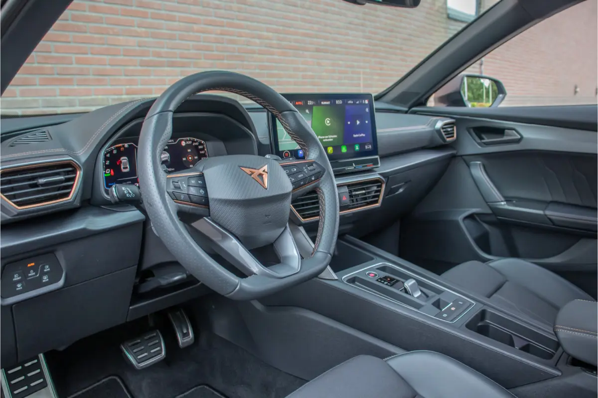 1.4 e-Hybrid 245pk VZ, Memory, Trekhaak, Stoel & Stuurverwarming, Carplay, Camera, Full LED, Adaptive Cruise.