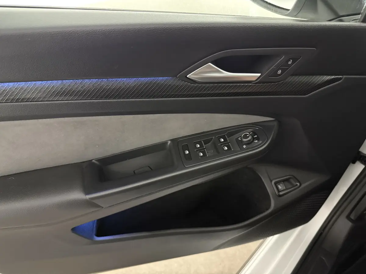 1.5 eTSI R-Line | Virtual | Sfeer | H/K | IQ-Lights | Camera | Cruise | Carplay | Parkeersens. | NAP