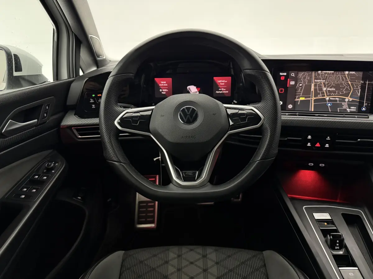 1.5 eTSI R-Line | Virtual | Sfeer | H/K | IQ-Lights | Camera | Cruise | Carplay | Parkeersens. | NAP