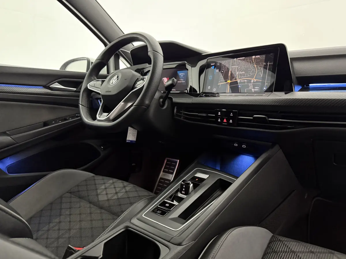 1.5 eTSI R-Line | Virtual | Sfeer | H/K | IQ-Lights | Camera | Cruise | Carplay | Parkeersens. | NAP