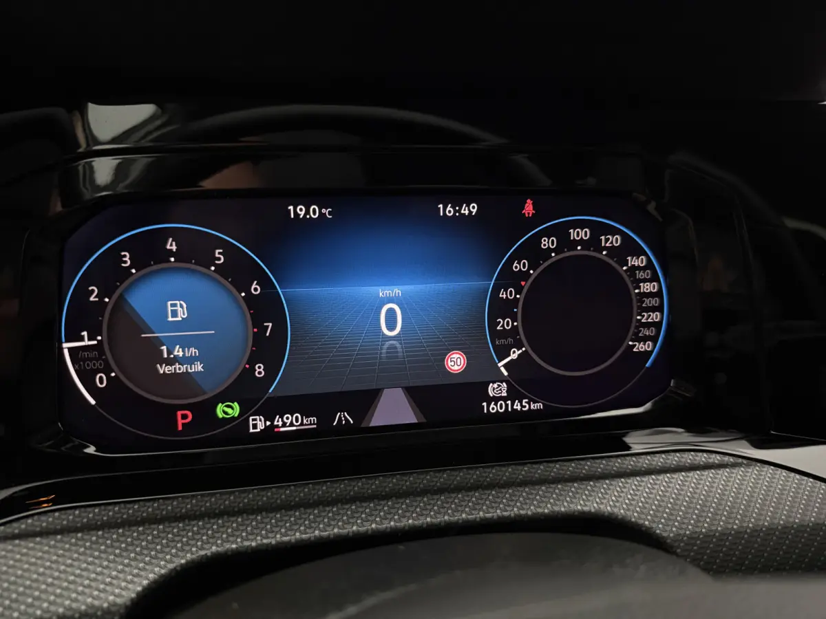 1.5 eTSI R-Line | Virtual | Sfeer | H/K | IQ-Lights | Camera | Cruise | Carplay | Parkeersens. | NAP