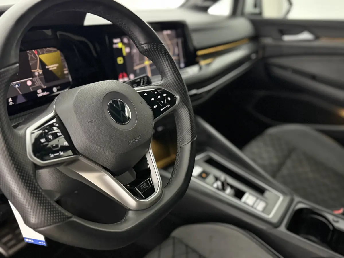 1.5 eTSI R-Line | Virtual | Sfeer | H/K | IQ-Lights | Camera | Cruise | Carplay | Parkeersens. | NAP