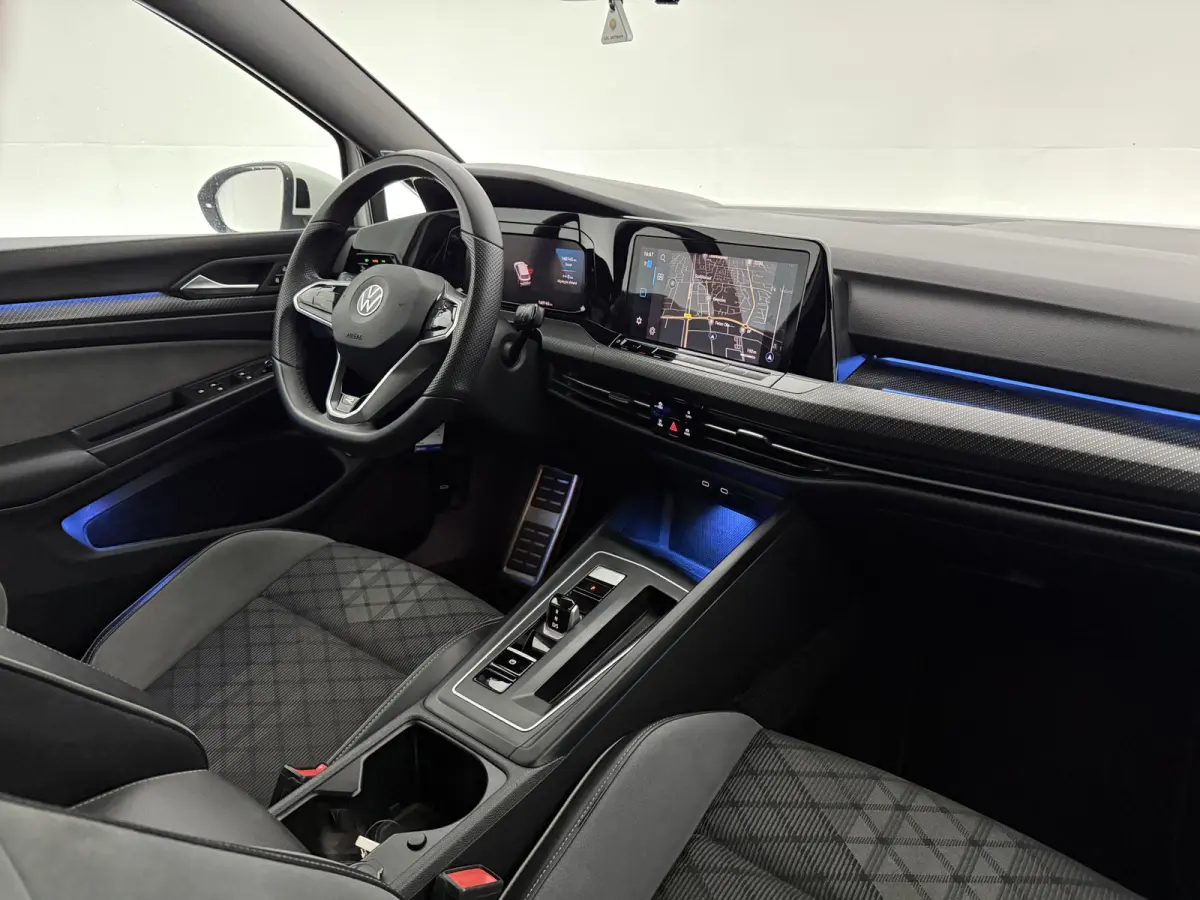 1.5 eTSI R-Line | Virtual | Sfeer | H/K | IQ-Lights | Camera | Cruise | Carplay | Parkeersens. | NAP