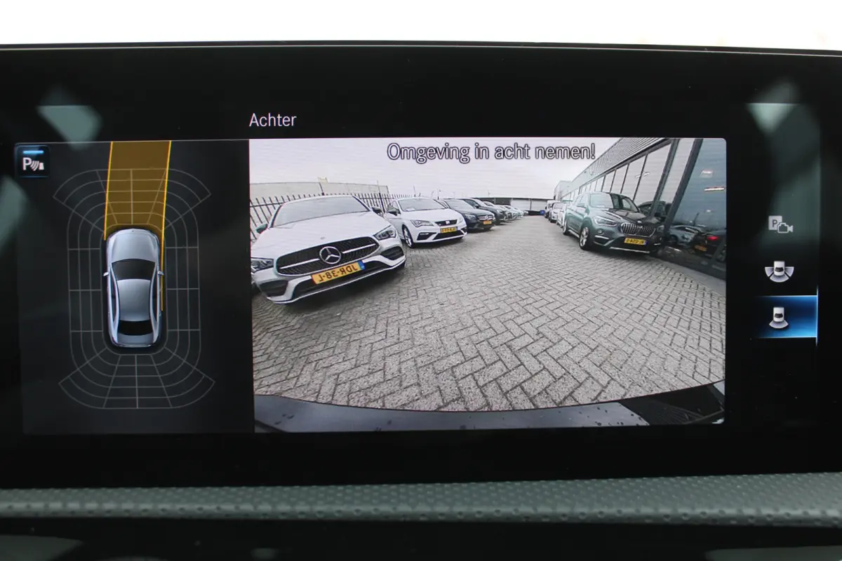 180 AUT7 Luxury Line LEDER SFEER CARPLAY