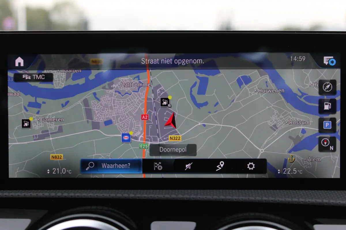 180 AUT7 Luxury Line LEDER SFEER CARPLAY