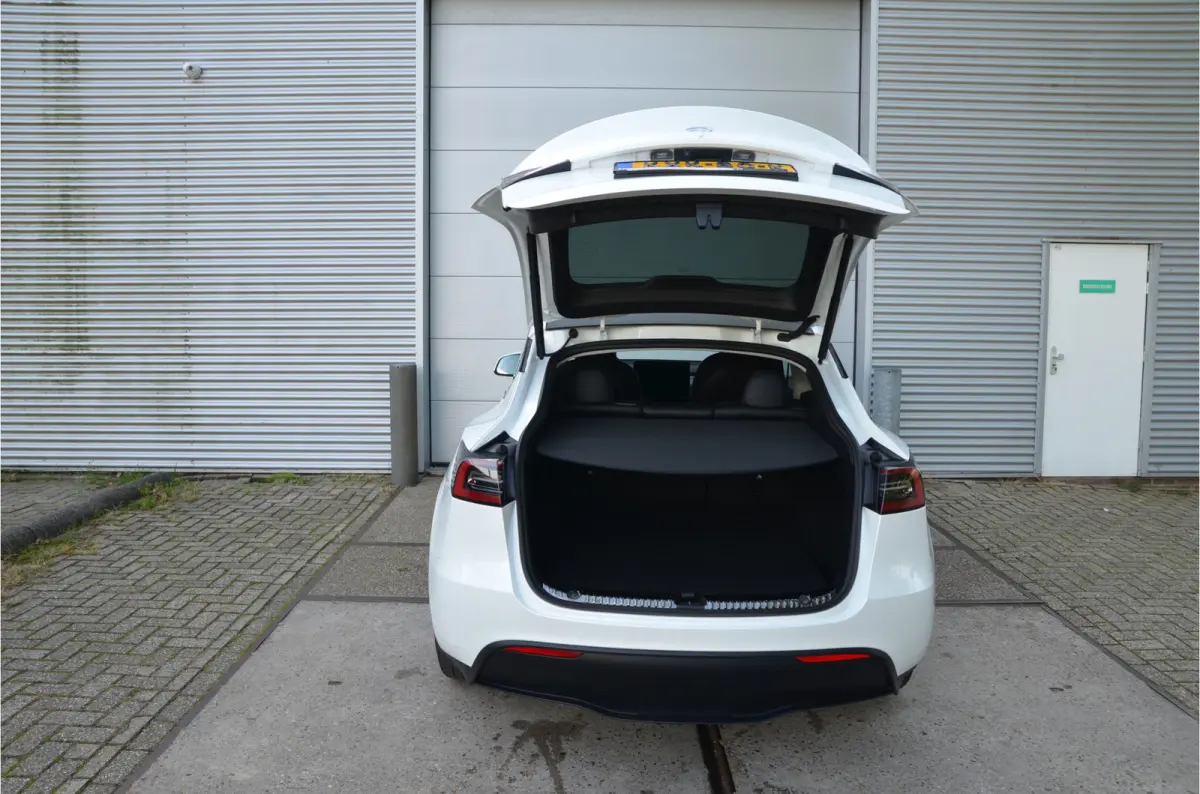 Long Range RWD 75 kWh AutoPilot3.0 Ryzen