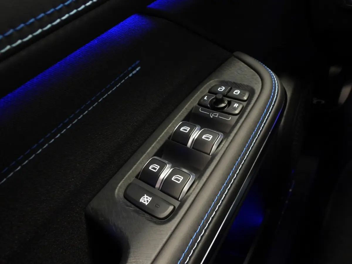 1.5 PHEV BlackLine TREKH./NAVI/360CAM/SCHUIFDAK/LED/20"LMV!