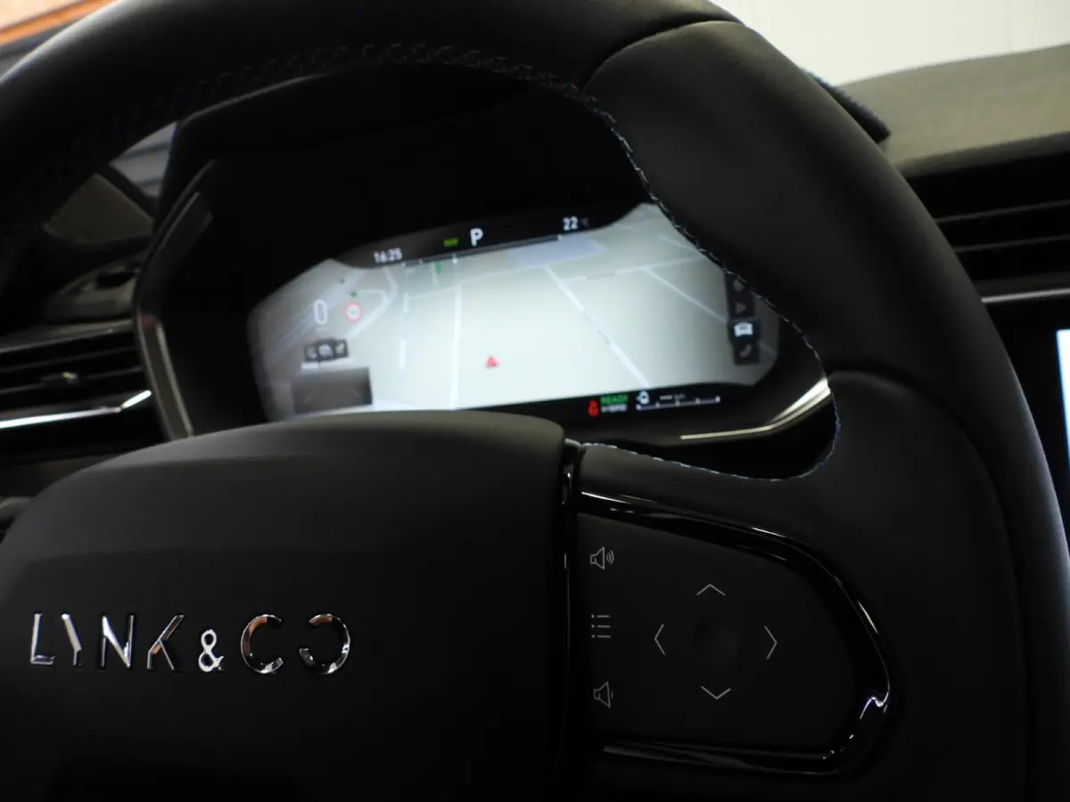 1.5 PHEV BlackLine TREKH./NAVI/360CAM/SCHUIFDAK/LED/20"LMV!