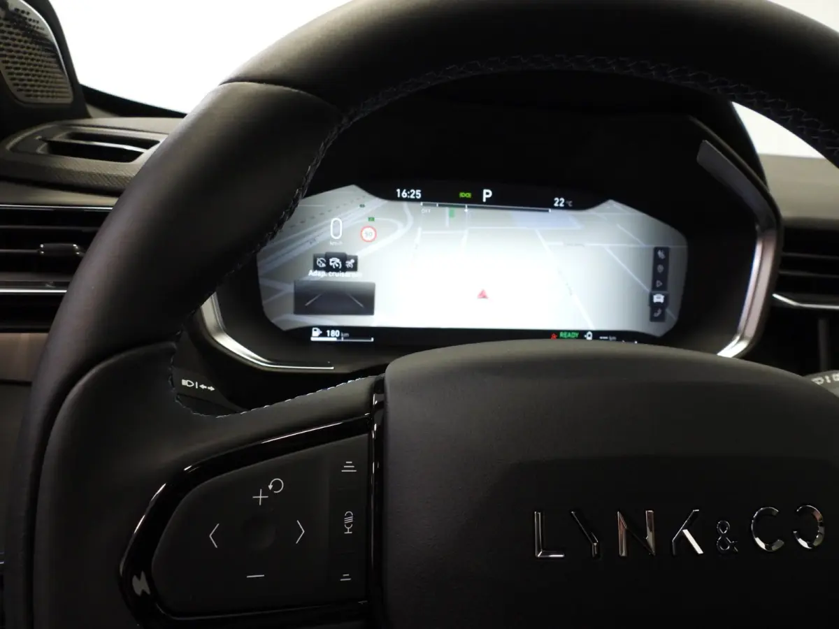 1.5 PHEV BlackLine TREKH./NAVI/360CAM/SCHUIFDAK/LED/20"LMV!
