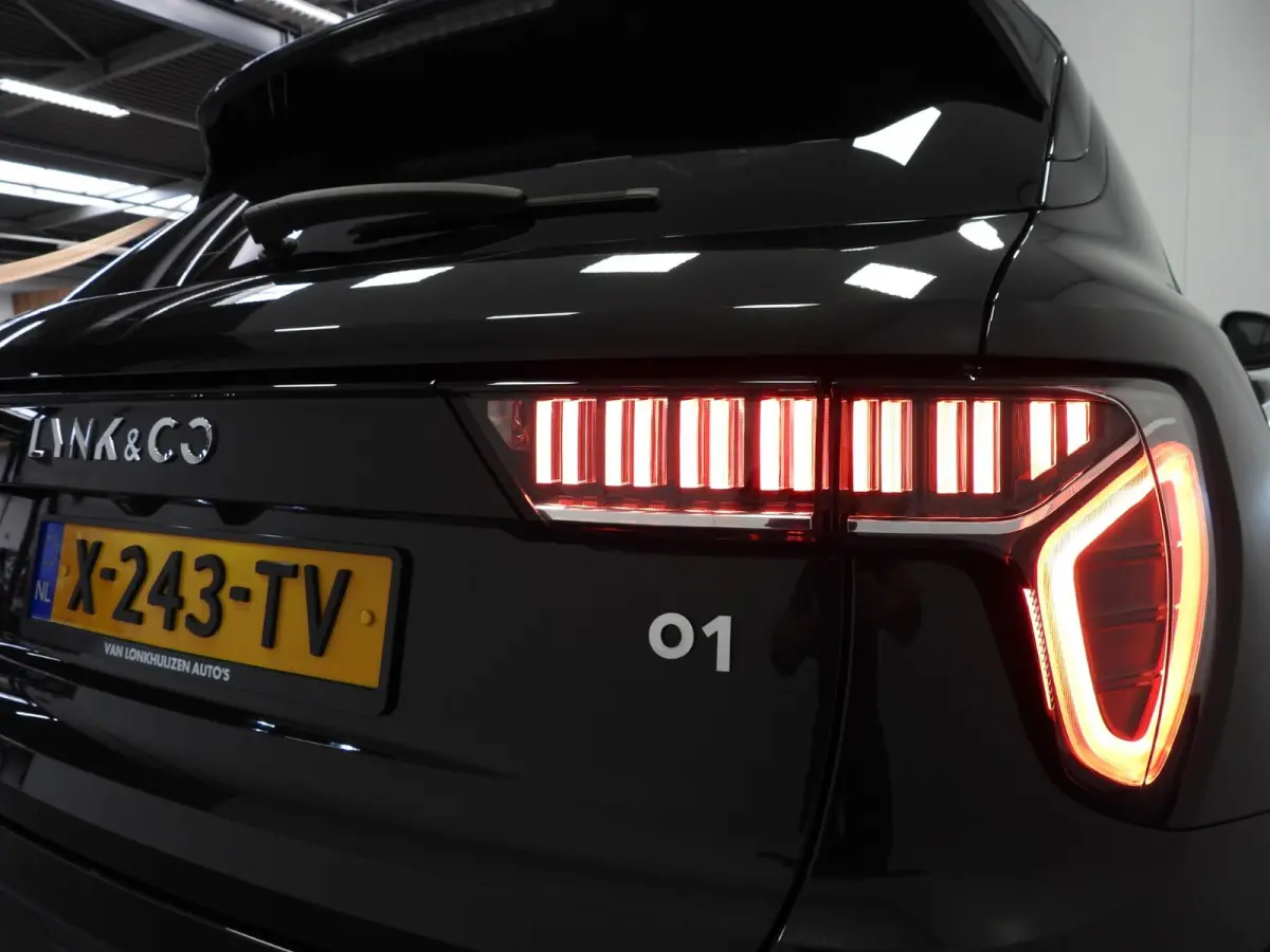 1.5 PHEV BlackLine TREKH./NAVI/360CAM/SCHUIFDAK/LED/20"LMV!