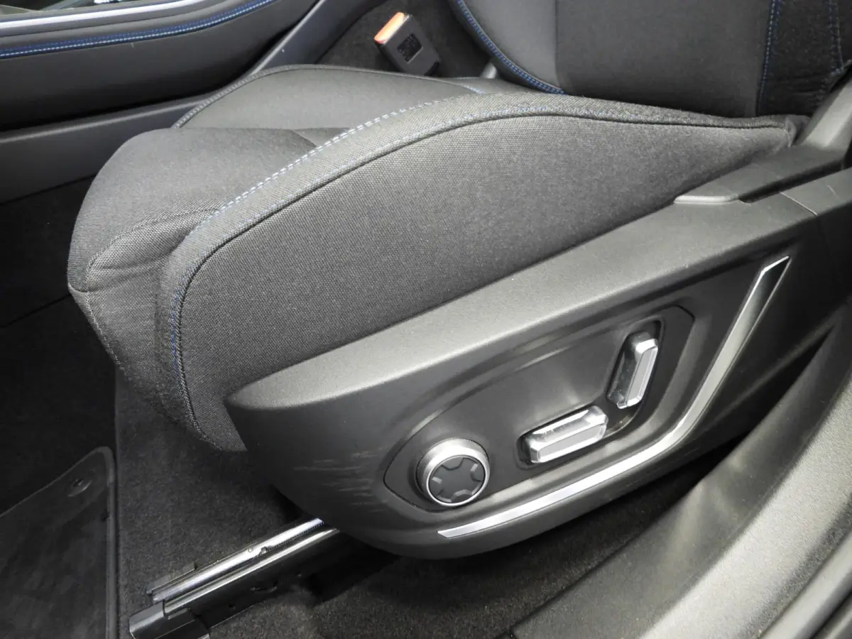 1.5 PHEV BlackLine TREKH./NAVI/360CAM/SCHUIFDAK/LED/20"LMV!