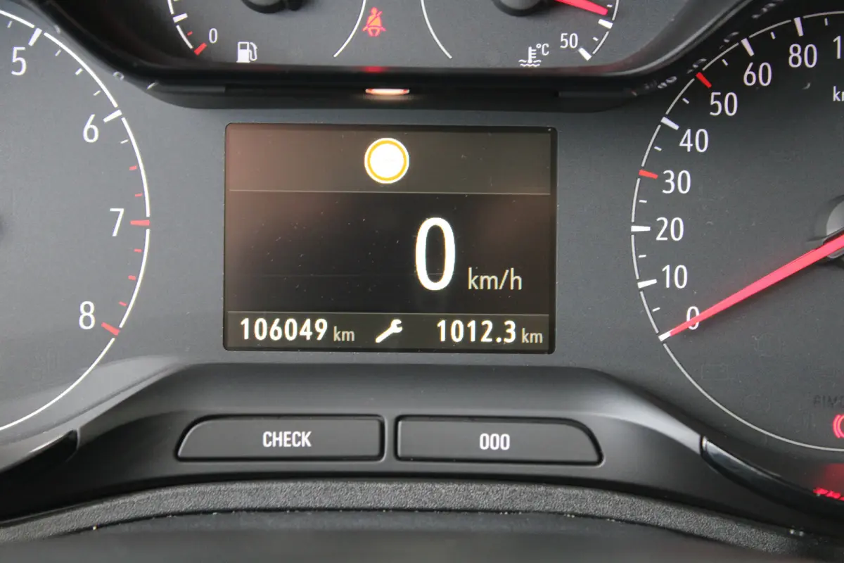 1.2 Turbo Online Edition | Parkeersensoren voor & achter | Navigatiesysteem | Apple carplay & Android auto |