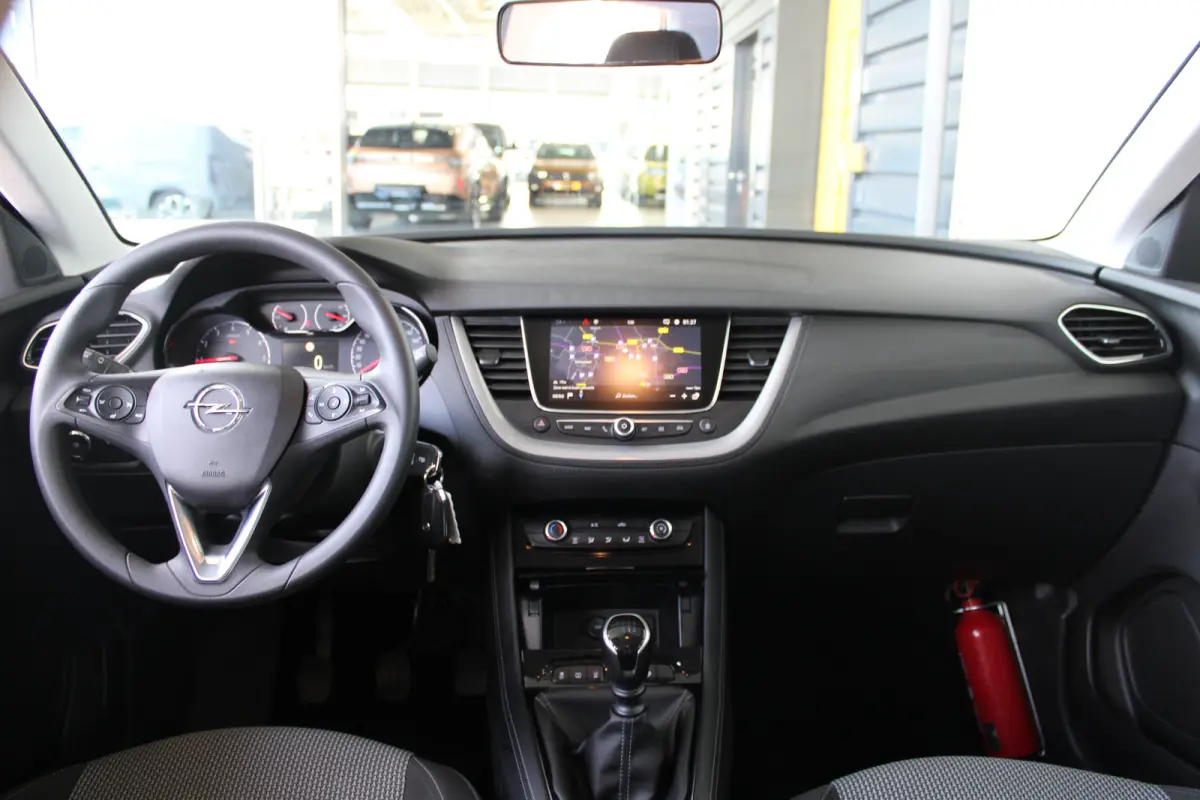 1.2 Turbo Online Edition | Parkeersensoren voor & achter | Navigatiesysteem | Apple carplay & Android auto |