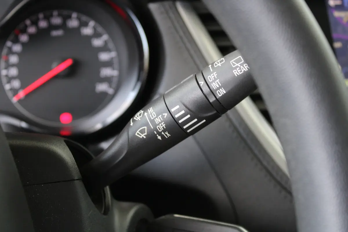 1.2 Turbo Online Edition | Parkeersensoren voor & achter | Navigatiesysteem | Apple carplay & Android auto |