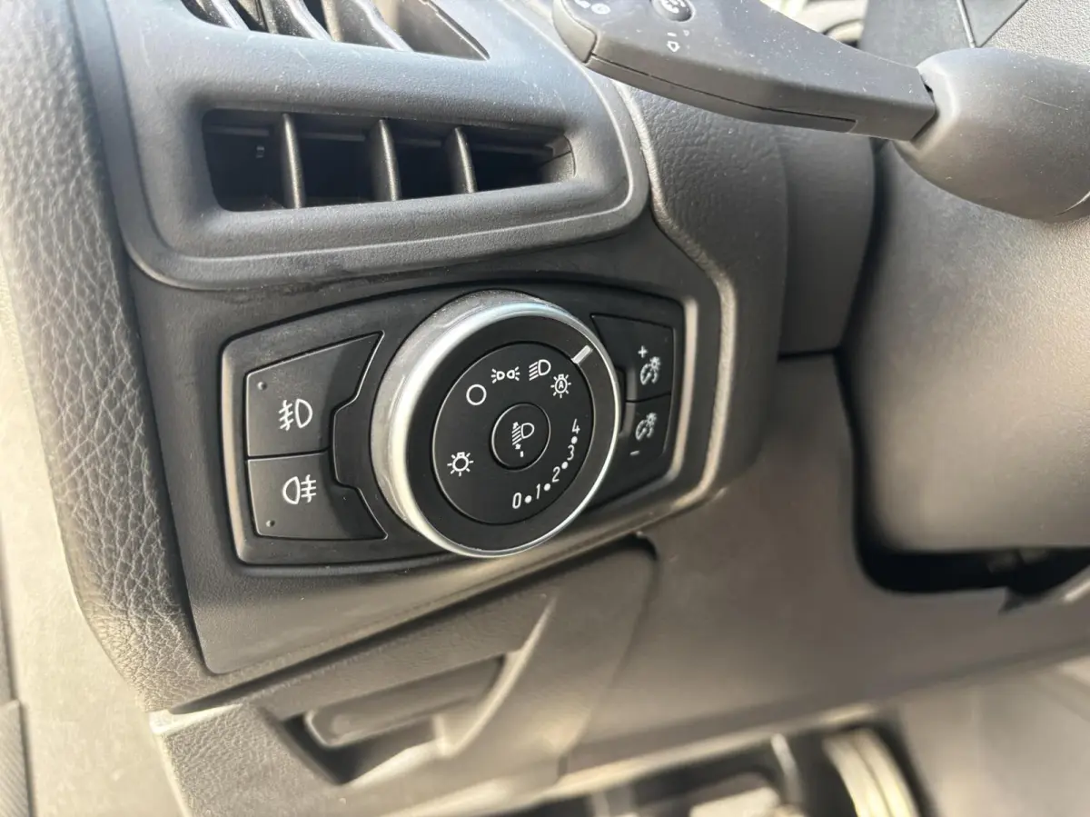 1.0 ST-Line 125PK Distributieriem is Vervangen!! Afn. Trekhaak Winterpack Camera Cruise Carplay-Navi Privacy Glass *Sportief*