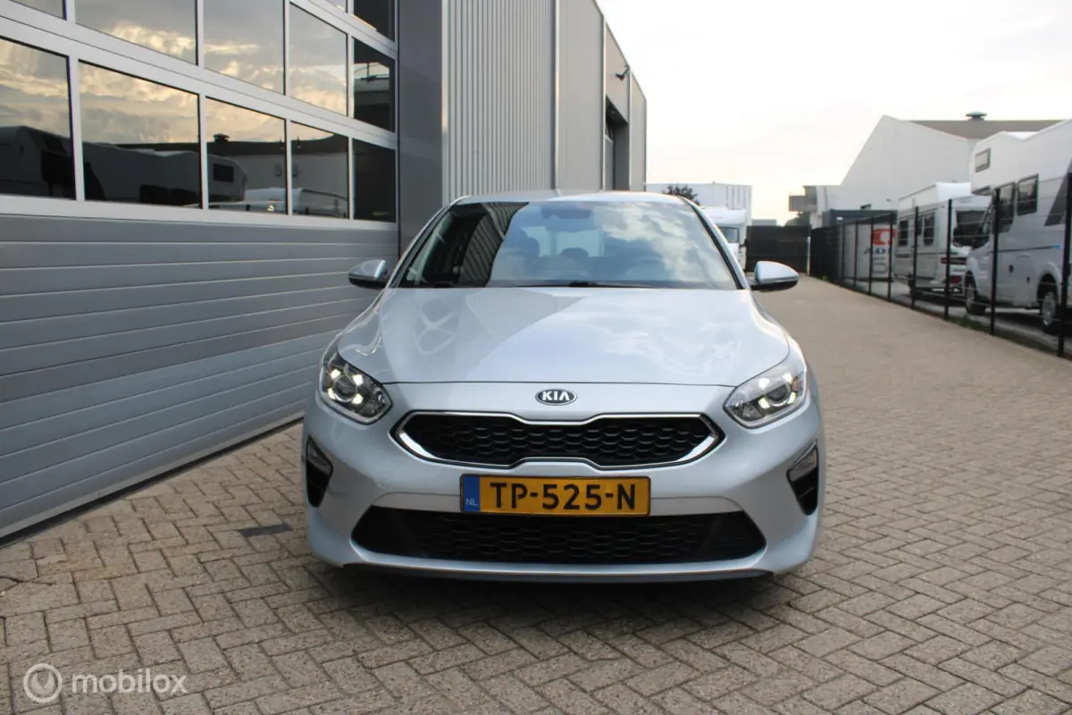 1.0 T-GDi DynamicLine 1e Eig NL Auto | 60.323 KM | Boekjes.