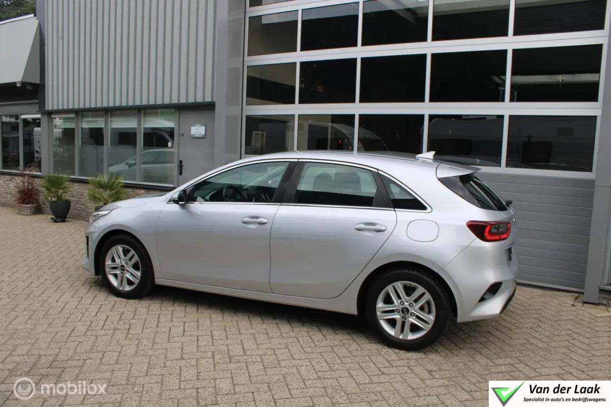1.0 T-GDi DynamicLine 1e Eig NL Auto | 60.323 KM | Boekjes.