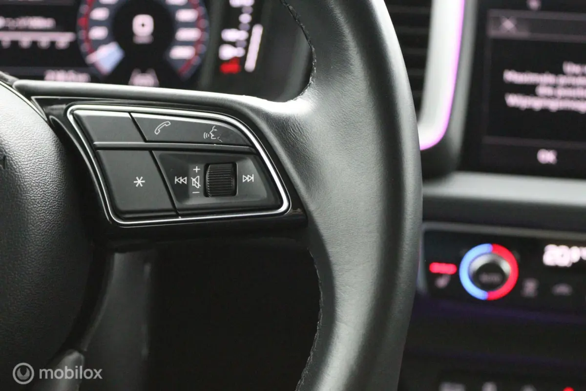 40 TFSI S line | APPLE CARPLAY | STOELVERWARMING | DIGITAL COCKPIT | KEYLESS