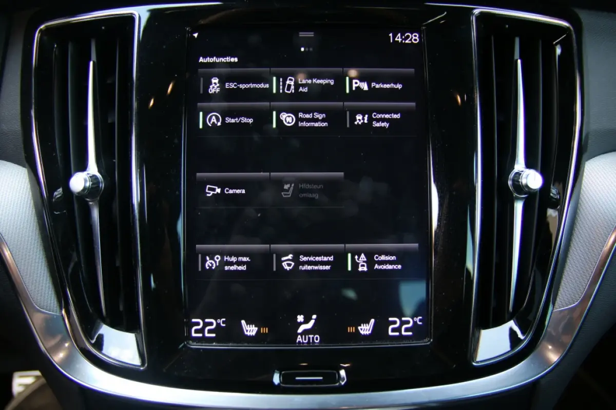 2.0 T4 R-Design Polestar engineered