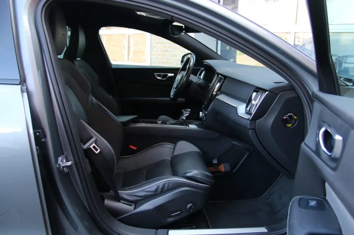 2.0 T4 R-Design Polestar engineered
