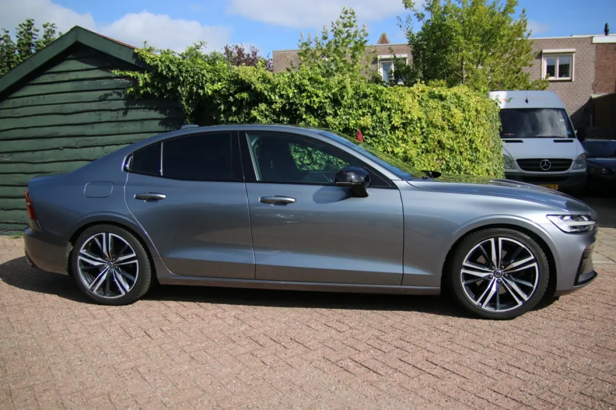 2.0 T4 R-Design Polestar engineered
