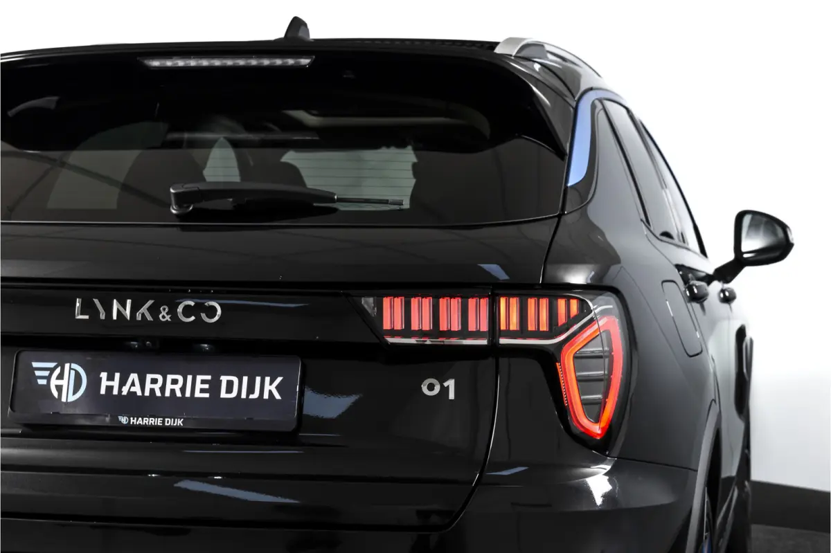 1.5 PHEV 261PK MY22 | 7.4 kWh Boordlader | 360 Camera |S/K-panodak | Adapt. Cruise | Memory | Elek. klep | LM 20" | 7184