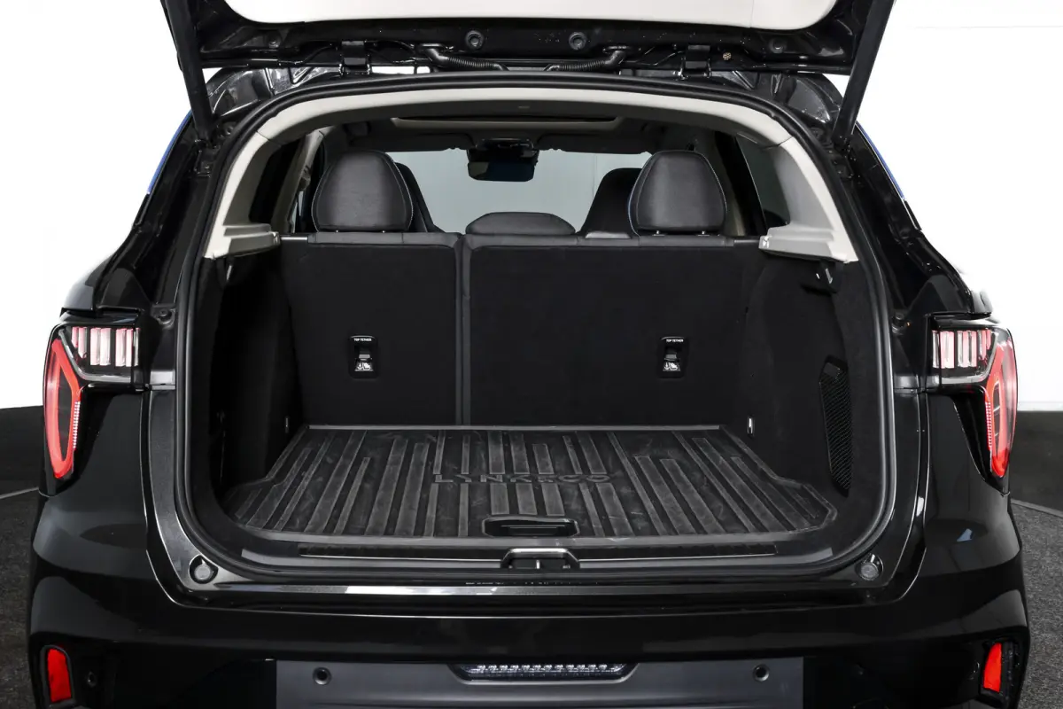 1.5 PHEV 261PK MY22 | 7.4 kWh Boordlader | 360 Camera |S/K-panodak | Adapt. Cruise | Memory | Elek. klep | LM 20" | 7184