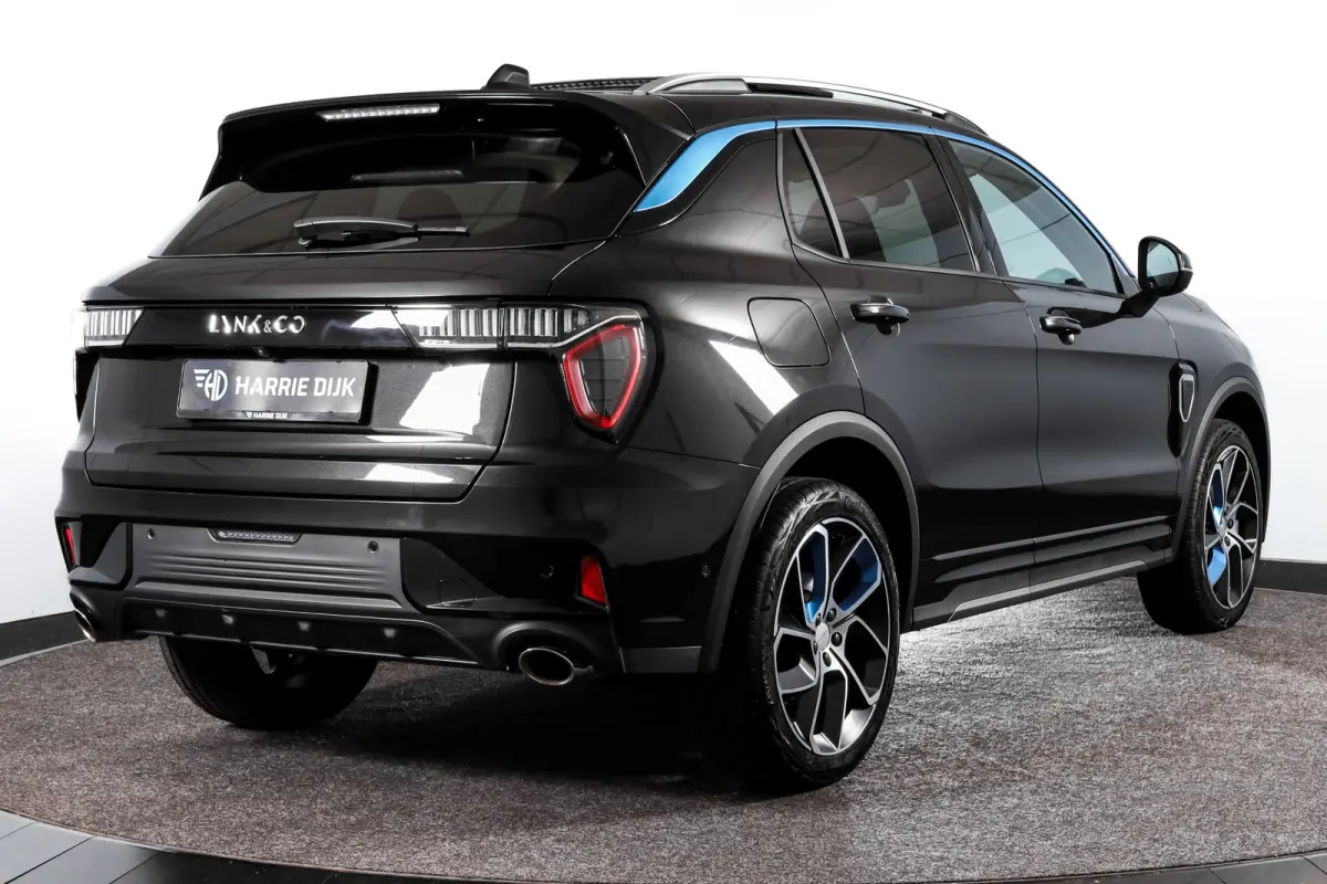 1.5 PHEV 261PK MY22 | 7.4 kWh Boordlader | 360 Camera |S/K-panodak | Adapt. Cruise | Memory | Elek. klep | LM 20" | 7184