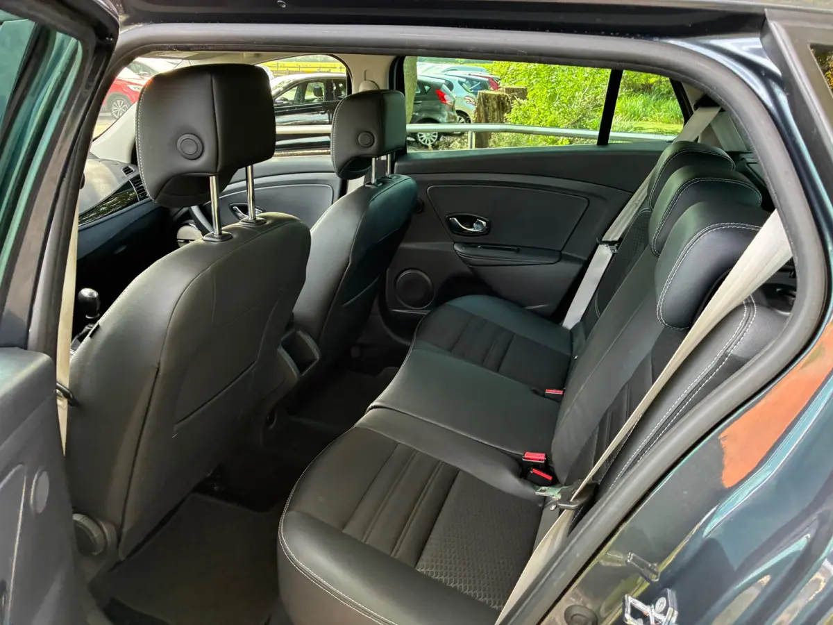 1.2 TCe Bose | Leder + Navi + Clima + Cruise nu €5.975,-!!
