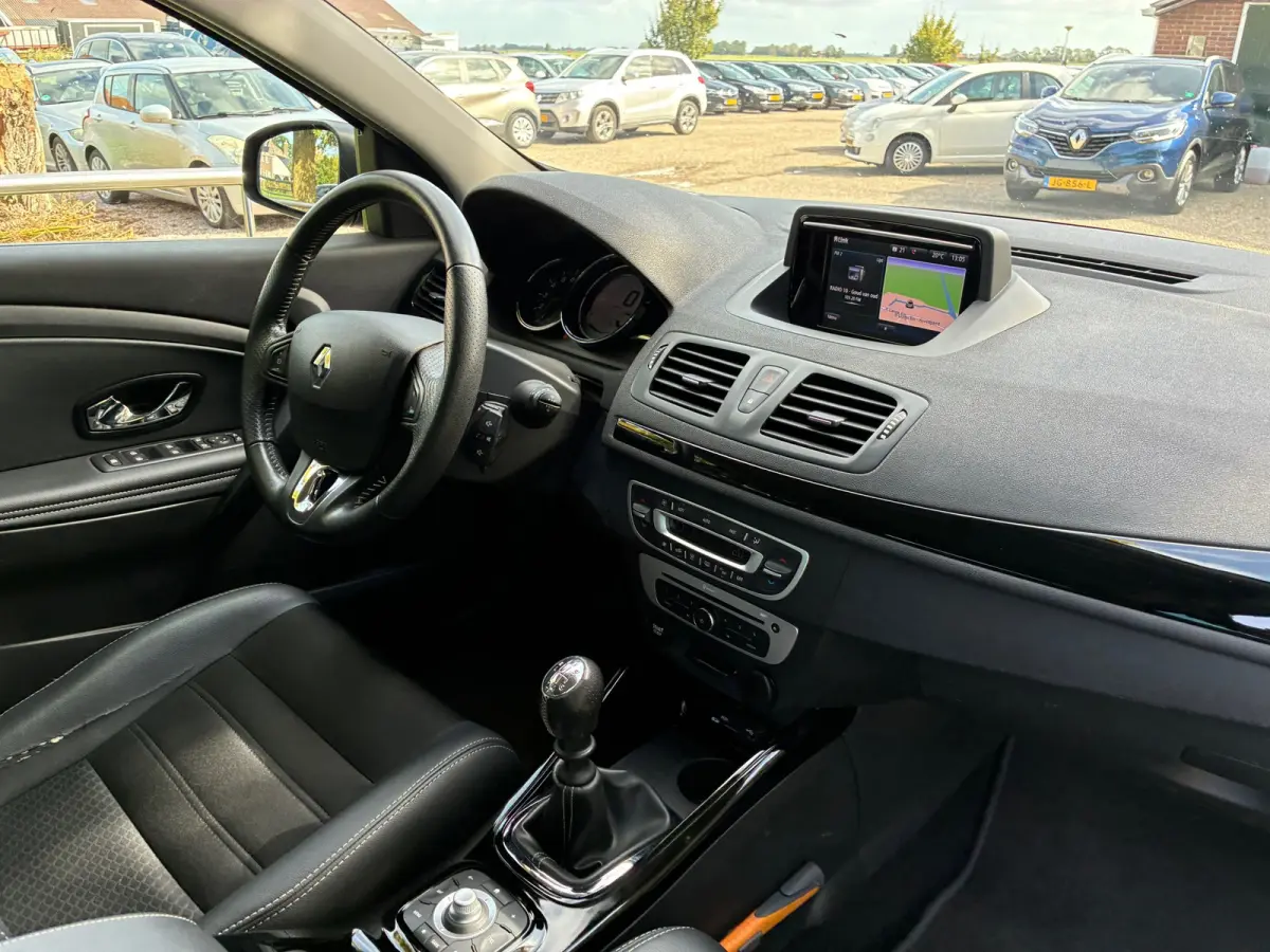 1.2 TCe Bose | Leder + Navi + Clima + Cruise nu €5.975,-!!