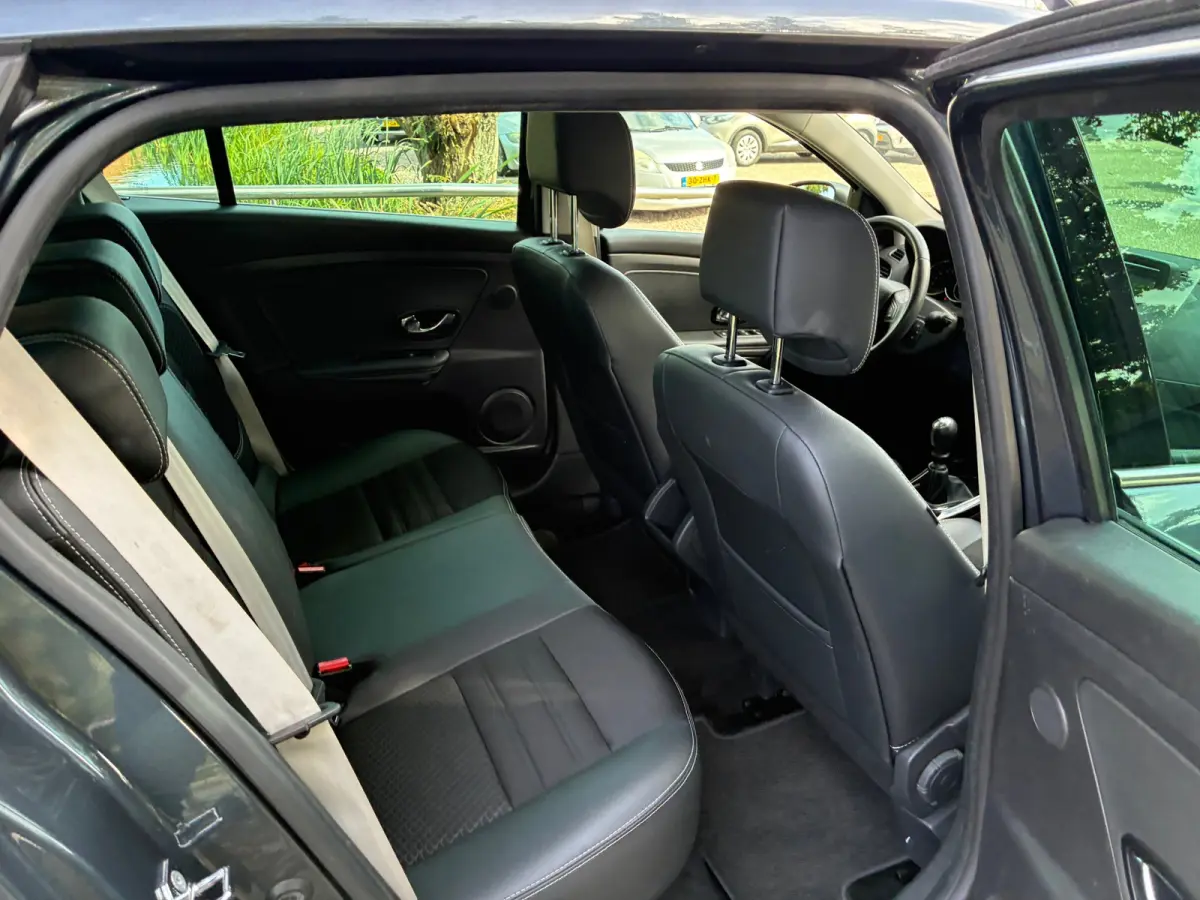 1.2 TCe Bose | Leder + Navi + Clima + Cruise nu €5.975,-!!