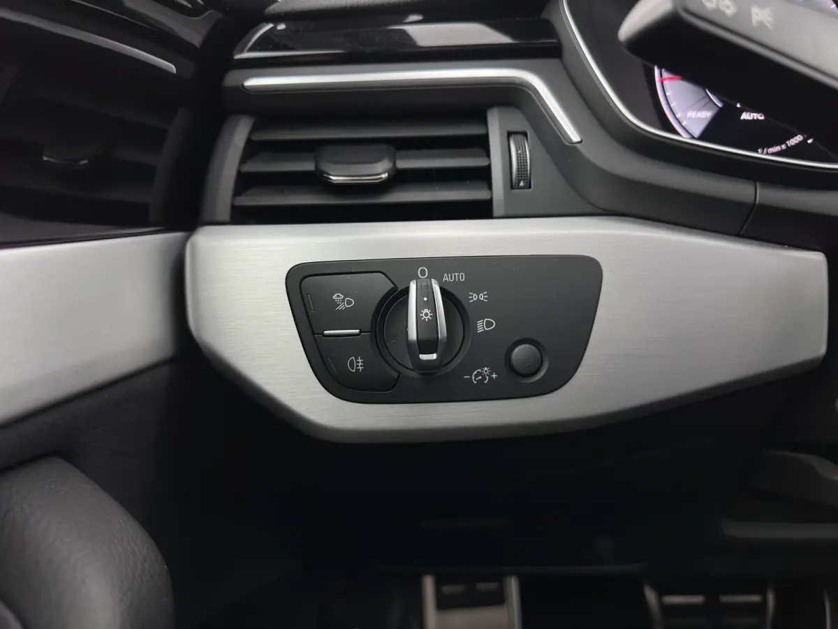 40 TFSI S edition (INCL.BTW) Aut. *LEATHER-MICROFIBRE | FULL-LED | HEATED-SPORTSEATS | KEYLESS | DIGI-COCKPIT | AMBIENT-LIGHT | NAVI-FULLMAP | PRIVACY-GLASS | SHIFT-PADDLES | ECC | PDC | CRU
