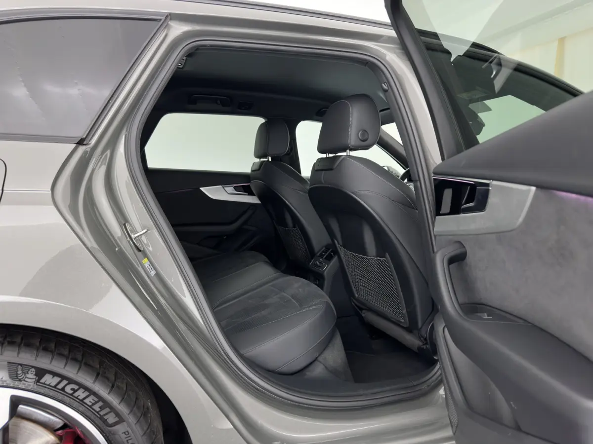 40 TFSI S edition (INCL.BTW) Aut. *LEATHER-MICROFIBRE | FULL-LED | HEATED-SPORTSEATS | KEYLESS | DIGI-COCKPIT | AMBIENT-LIGHT | NAVI-FULLMAP | PRIVACY-GLASS | SHIFT-PADDLES | ECC | PDC | CRU
