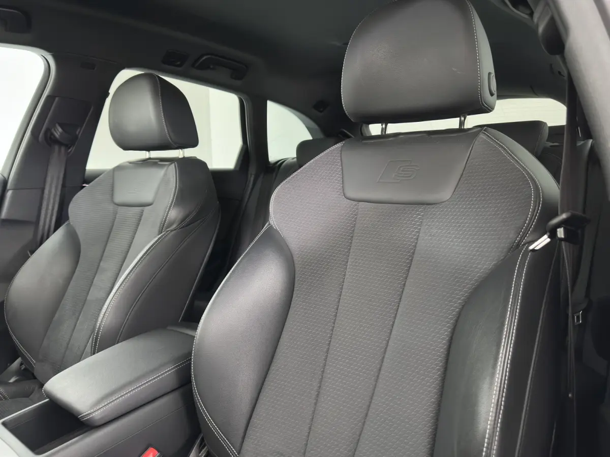 40 TFSI S edition (INCL.BTW) Aut. *LEATHER-MICROFIBRE | FULL-LED | HEATED-SPORTSEATS | KEYLESS | DIGI-COCKPIT | AMBIENT-LIGHT | NAVI-FULLMAP | PRIVACY-GLASS | SHIFT-PADDLES | ECC | PDC | CRU
