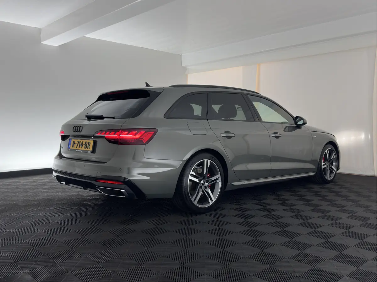 40 TFSI S edition (INCL.BTW) Aut. *LEATHER-MICROFIBRE | FULL-LED | HEATED-SPORTSEATS | KEYLESS | DIGI-COCKPIT | AMBIENT-LIGHT | NAVI-FULLMAP | PRIVACY-GLASS | SHIFT-PADDLES | ECC | PDC | CRU