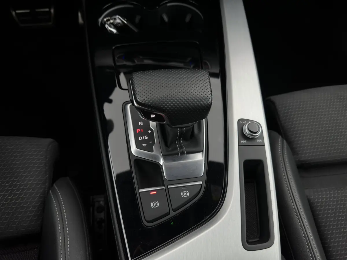 40 TFSI S edition (INCL.BTW) Aut. *LEATHER-MICROFIBRE | FULL-LED | HEATED-SPORTSEATS | KEYLESS | DIGI-COCKPIT | AMBIENT-LIGHT | NAVI-FULLMAP | PRIVACY-GLASS | SHIFT-PADDLES | ECC | PDC | CRU