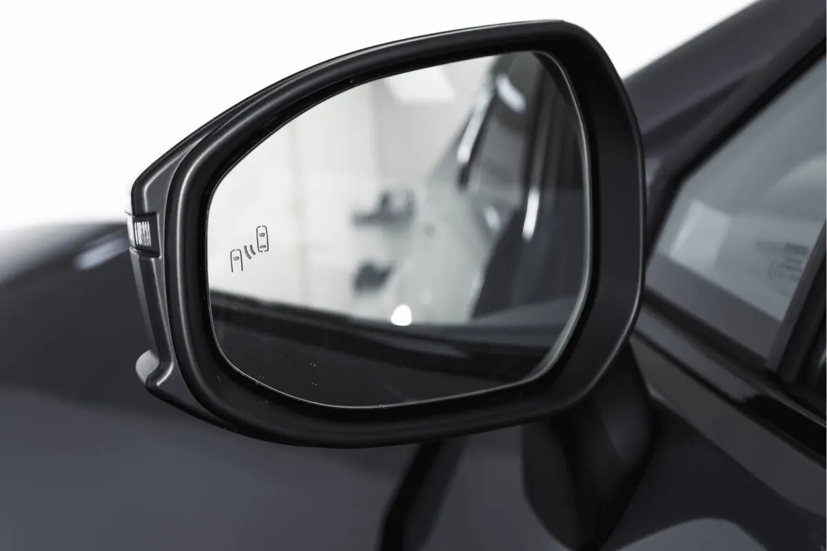1.8 Hybrid 140 Dynamic | Dig. Cockpit | Adapt. Cruise | Winterpakket | PDC | Camera | NAV + App. Connect | ECC | DAB | LM 18" | 2473