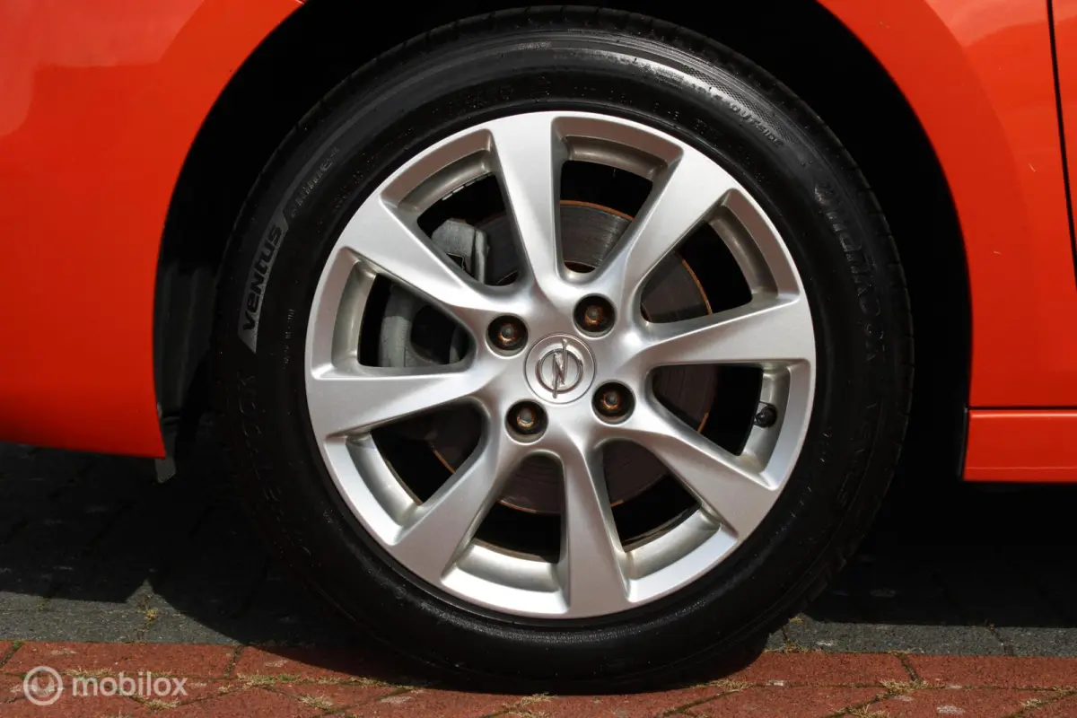 1.2 100 PK Turbo Elegance, App connect, Full led verlichting, Cruise, 4 Nieuwe banden, Half leer/stof, Lichtmetalen velgen