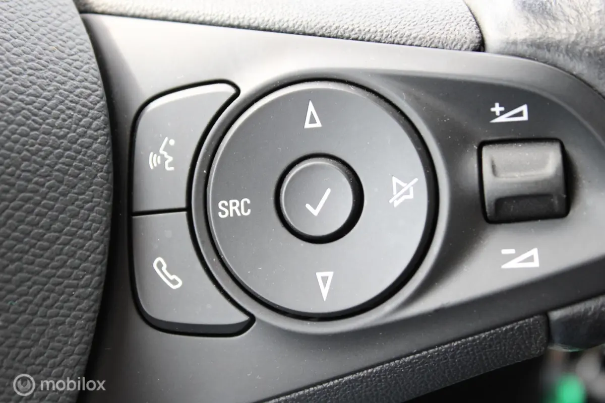 1.2 100 PK Turbo Elegance, App connect, Full led verlichting, Cruise, 4 Nieuwe banden, Half leer/stof, Lichtmetalen velgen