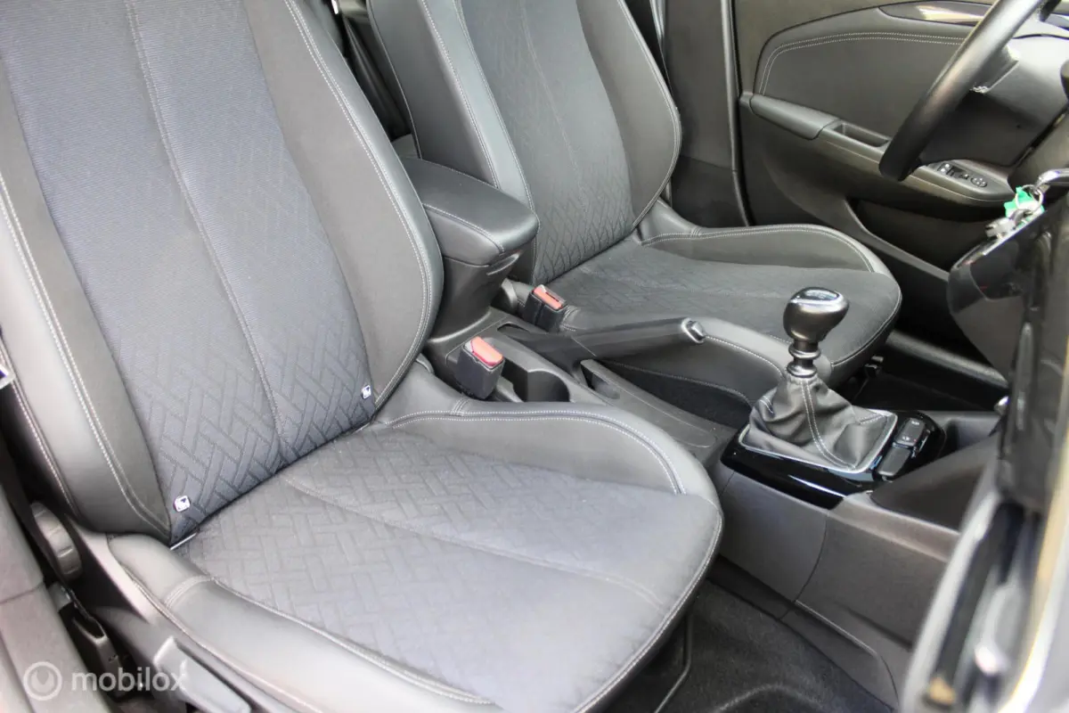 1.2 100 PK Turbo Elegance, App connect, Full led verlichting, Cruise, 4 Nieuwe banden, Half leer/stof, Lichtmetalen velgen